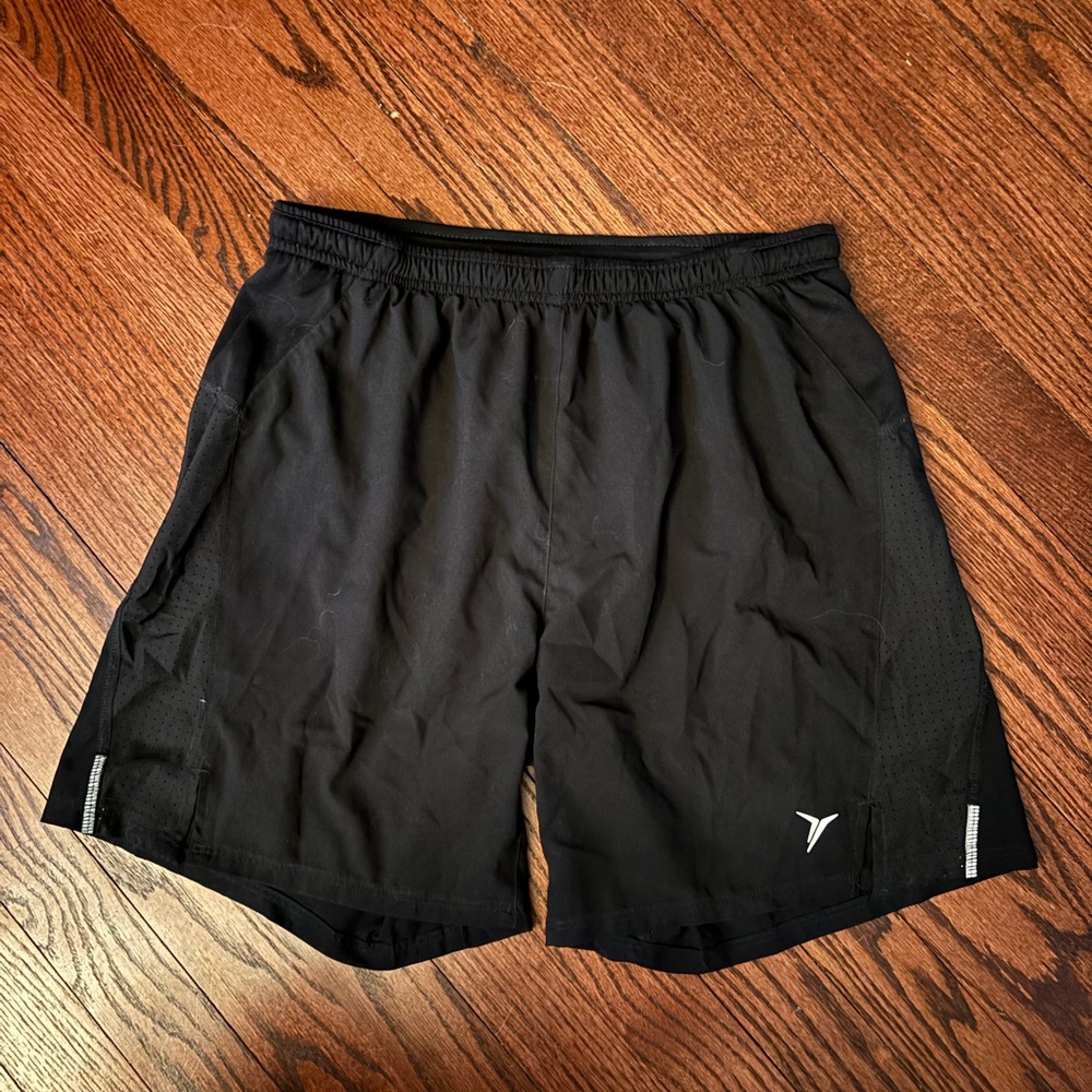 Old Navy Go-Dry Black Shorts 16”